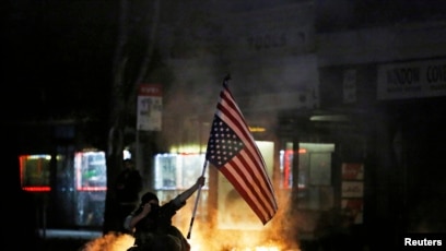 Көркем фильмдерді тамашалау