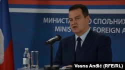 Српскиот министер за надворешни работи Ивица Дачиќ. 