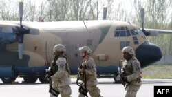 U.S. soldiers at the Manas military air base