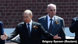 ვლადიმირ პუტინი, ასლან ბჟანია