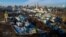 Києво-Печерська лавра – православний монастирський комплекс у Києві. Визначна пам’ятка історії та архітектури. Заснований 1051 року як печерний монастир за межами Києва. 1994 року разом із Софійським собором внесений до переліку Світової спадщини ЮНЕСКО