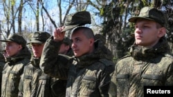 Российские призывники. Иллюстративная фотография