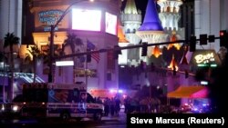 Poliția și salvarea la locul atacului din Las Vegas