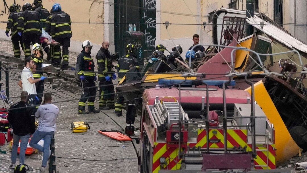Najmanje 15 mrtvih nakon što je uspinjača u Lisabonu iskočila iz tračnica i  udarila u zgradu