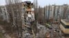 Un bloc de apartamente din Odesa a fost puternic avariat de un atac rusesc cu dronă. 2 martie 2024. 