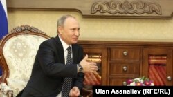 Kyrgyzstan Bishkek CIS Sammit Atambaev and Putin September 16, 2016