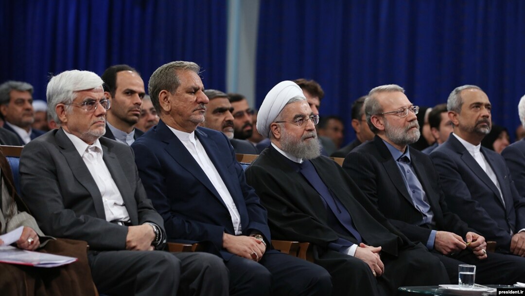 آقای الویری می‌گوید که در انتخابات پیش رو، محمدرضا عارف و اسحاق جهانگیری بخت تأیید صلاحیت شدن را دارند.