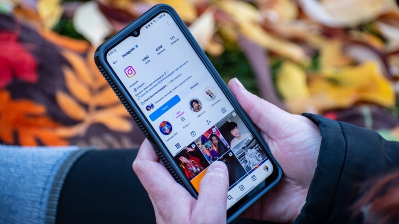 Facebook пен Instagram 