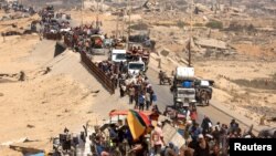 Palestinieni strămutați fug spre sud din Gaza City după ce armata israeliană le-a ordonat rezidenților să evacueze orașul. 20 septembrie 2025.