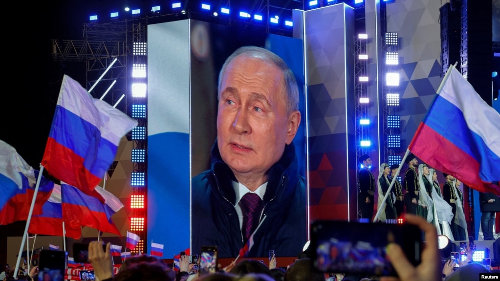 Падіння рейтингу Путіна не свідчить про політичну кризу в Кремлі