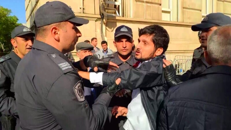 Оппозиция: азери полициясы активисттерди жапырт кармап жатат