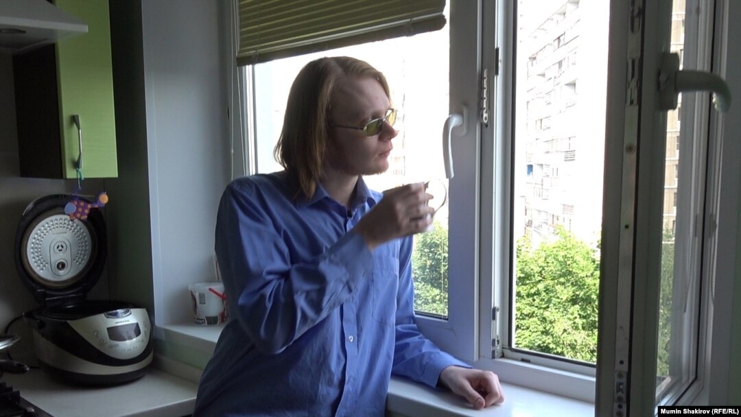 Преподаватель математики Дмитрий Богатов