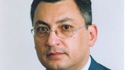Rövşən Rzayev: 'Bunu erməni lobbisinin təzyiqi altında verilmiş çağırış kimi qiymətləndirirəm'