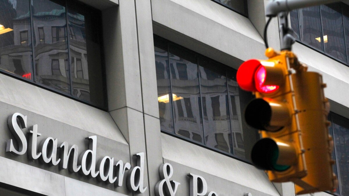 S&P Downgrades Russia Credit Rating To Junk