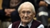 Суд в Германии приговорил "бухгалтера Освенцима" к четырем годам тюрьмы