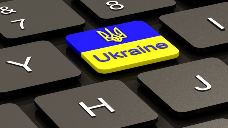 Украина ҳукумат сайтлари йирик киберҳужумга учради