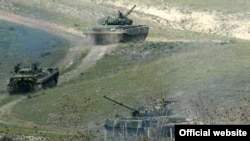 Nagorno-Karabakh - Karabakh Armenian troops hold exercises.