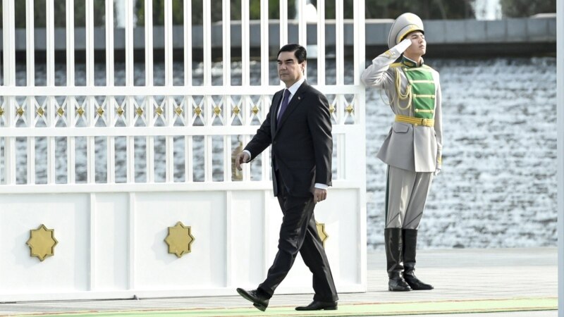 Türkmen prezidenti Kuweýte, Birleşen Arap Emirliklerine sapar eder
