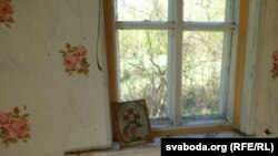 У ацалелай хаце