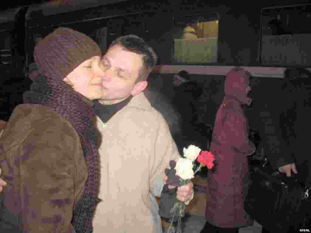 Andrey Klimau greets his wife, Tatsyana Klimava, after his release from prison - Andrey Klimau's early release from prison on February 15, on a decree by President Alyaksandr Lukashenka, came as a "complete surprise" to him. A former lawmaker, Klimau has had more legal trouble than any other opposition figure, with five cases brought against him and three prison sentences. 