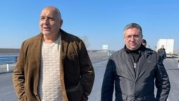 Лидерът на ГЕРБ Бойко Борисов и бившият зам.-регионален министър Николай Нанков на автомагистрала "Тракия"