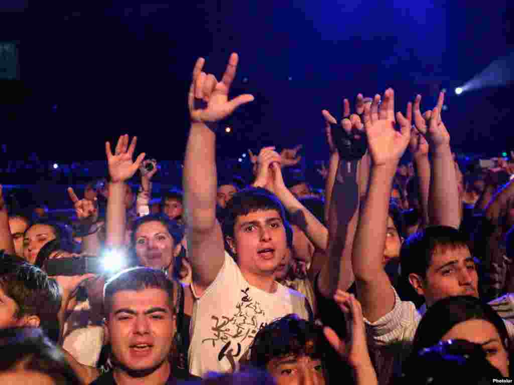 Armenia -- World known rock-star of Armenian origin Serj Tankian gives a concert in Yerevan, 14Aug2011 - Armenia -- World known rock-star of Armenian origin Serj Tankian gives a concert in Yerevan, 14Aug2011