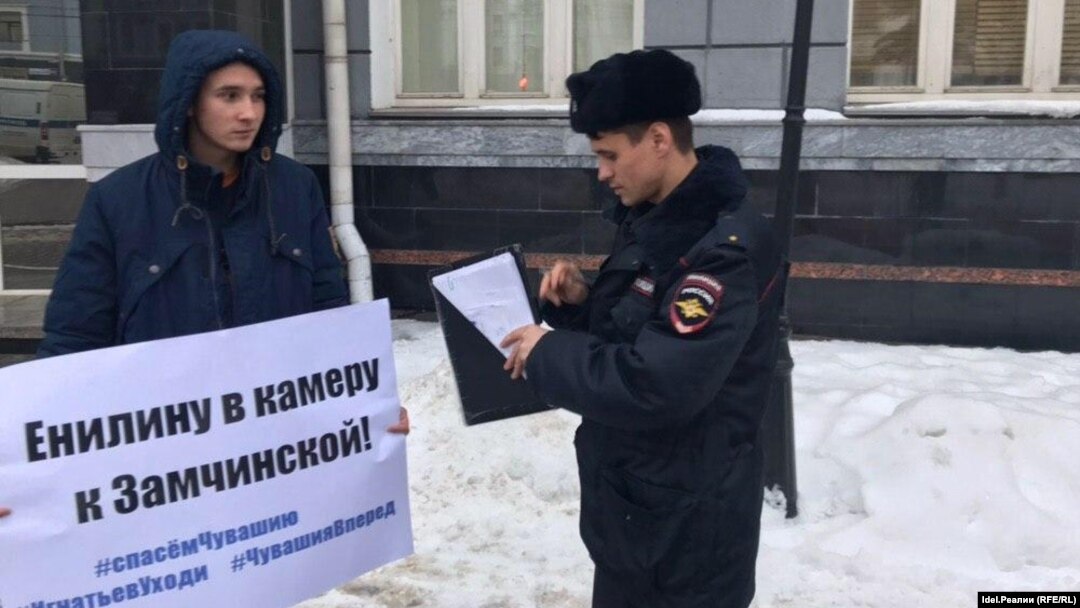 К студенту Данилу Васильеву полиция приехала домой