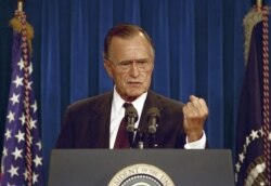 Джордж Буш-старший на пресконференції у Білому Домі. 1991 рік
