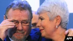 Predsjednica i potpredsjednik HDZ-a, Jadranka Kosor i Vladimir Šeks nakon objavljivanja rezultata izbora, 4. prosinac 2011.