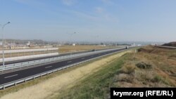 Автоподходы к Керченскому мосту, архивное фото 