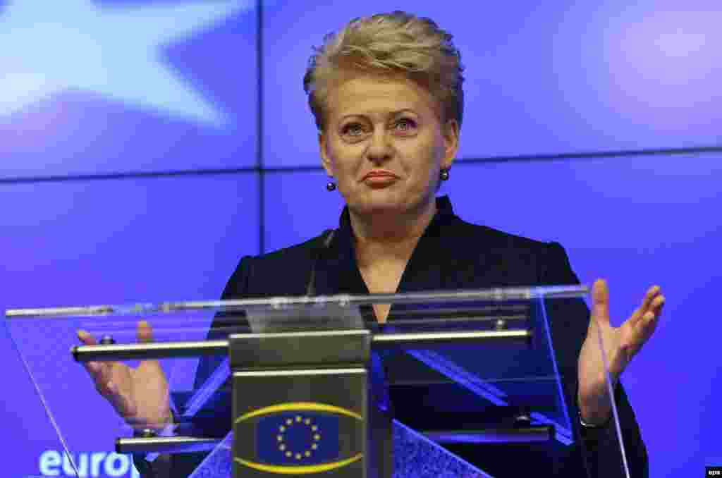 26 мамыр күні Литва орталық сайлау комиссиясы президент сайлауының екінші кезеңіндегі дауыс беру нәтижесін жариялады. Ресми мәлімет бойынша, елдің қазіргі президенті Даля Грибаускайте сайлаушылардың 58 пайызға жуығының қолдауына ие болып, екінші мерзімге Литва президент болып сайланды. Ұлттық телеарнадан сөйлеген Грибаускайте Литва халқы бұған дейін бір де бір президентті екінші мерзімге сайламағанын айтып, өзінің жеңісін "тарихи оқиға" деп атады.