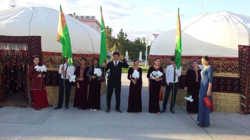 Türkmenistan: ýaşlar syýasaty gaýtadan gözden geçirilýär
