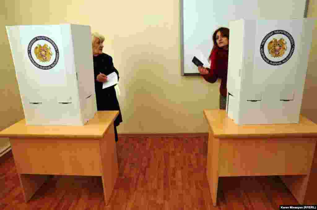 Armenia -- Presidential elections, 18Feb2013