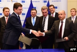 В Брюсселе 30 октября было подписано российско-украинское соглашение об условиях поставок газа на Украину и его транзита в европейские страны