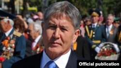 Раиси ҷумҳури Қирғизистон Алмосбек Отамбоев
