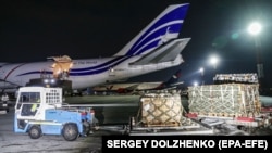 Відвантаження американської зброї для України