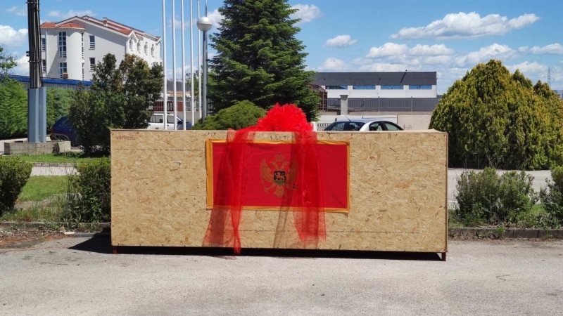 U BiH sašivena najveća crnogorska zastava na svijetu