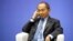 Фрэнсис Фукуяма — американский философ, политолог, политический экономист и писатель японского происхождения. Архивное фото