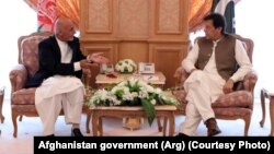 افغان ولسمشر اشرف غني او د پاکستان صدراعظم عمران خان 