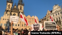 Акція на підтримку протестів у Білорусі, Прага, Чехія, 16 серпня 2020 року