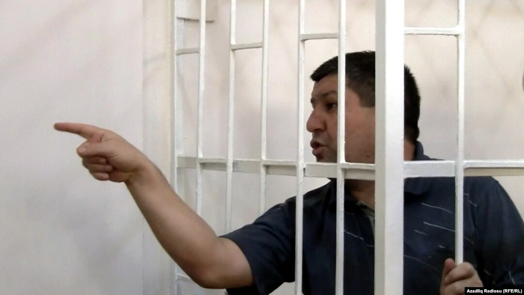 Аваз Зейналлы на суде, 3 октября 2012