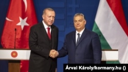Recep Tayyip Erdogan, predsjednik Turske, i Viktor Orban, premijer Mađarske; 2019. godine