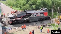 Наступствы абвалу моста і сыходу цягніка з рэек у Бранскай вобласьці Расеі