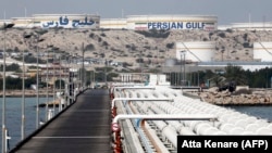 Tajikistan has asked Iran to supply up to 2.55 million tons of crude oil and petroleum products annually, including gasoline, diesel, and jet fuel. (file photo)