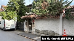 Ulaz u restoran u beogradskom naselju Senjak gde je 12. maja ubijen Aleksandar Nešović, 15. maj 2026.