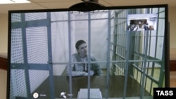 Надія Савченко в суді 25 лютого, 2015 року 