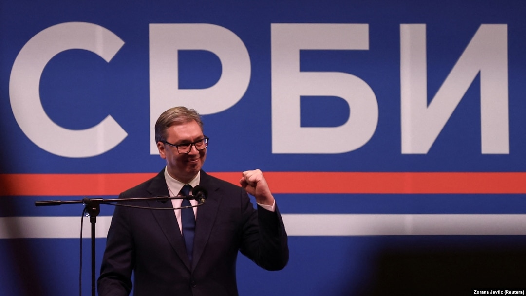 Вучич на митинге