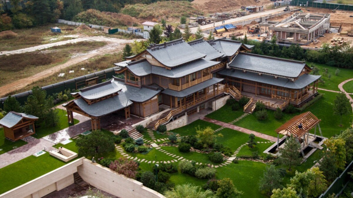 Records Linking Russian Defense Minister's Daughter To Lavish Mansion 'Disappear😫 Conheça sobre