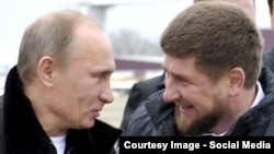 Chechen leader Ramzan Kadyrov (right) asked Russian President Vladimir Putin (left) in late 2015 to expedite the handover of the state company Chechenneftekhimprom, which controls Chechnyan oil-sector infrastructure (file photo).
