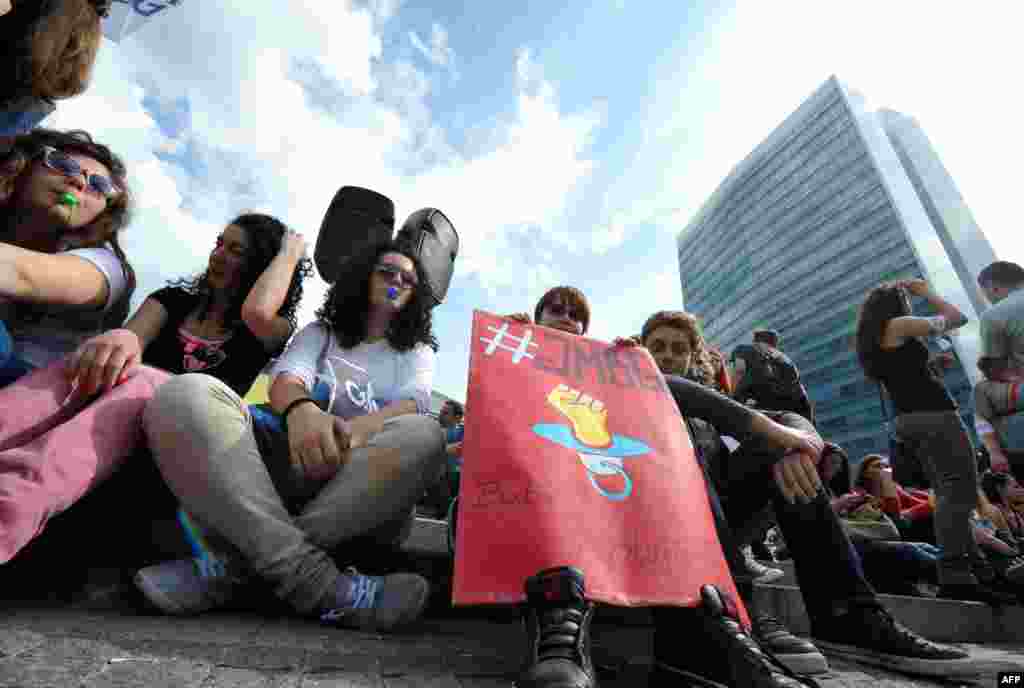 Sarajevo, 11. juni 2013. Foto: AFP / Elvis Barukčić 